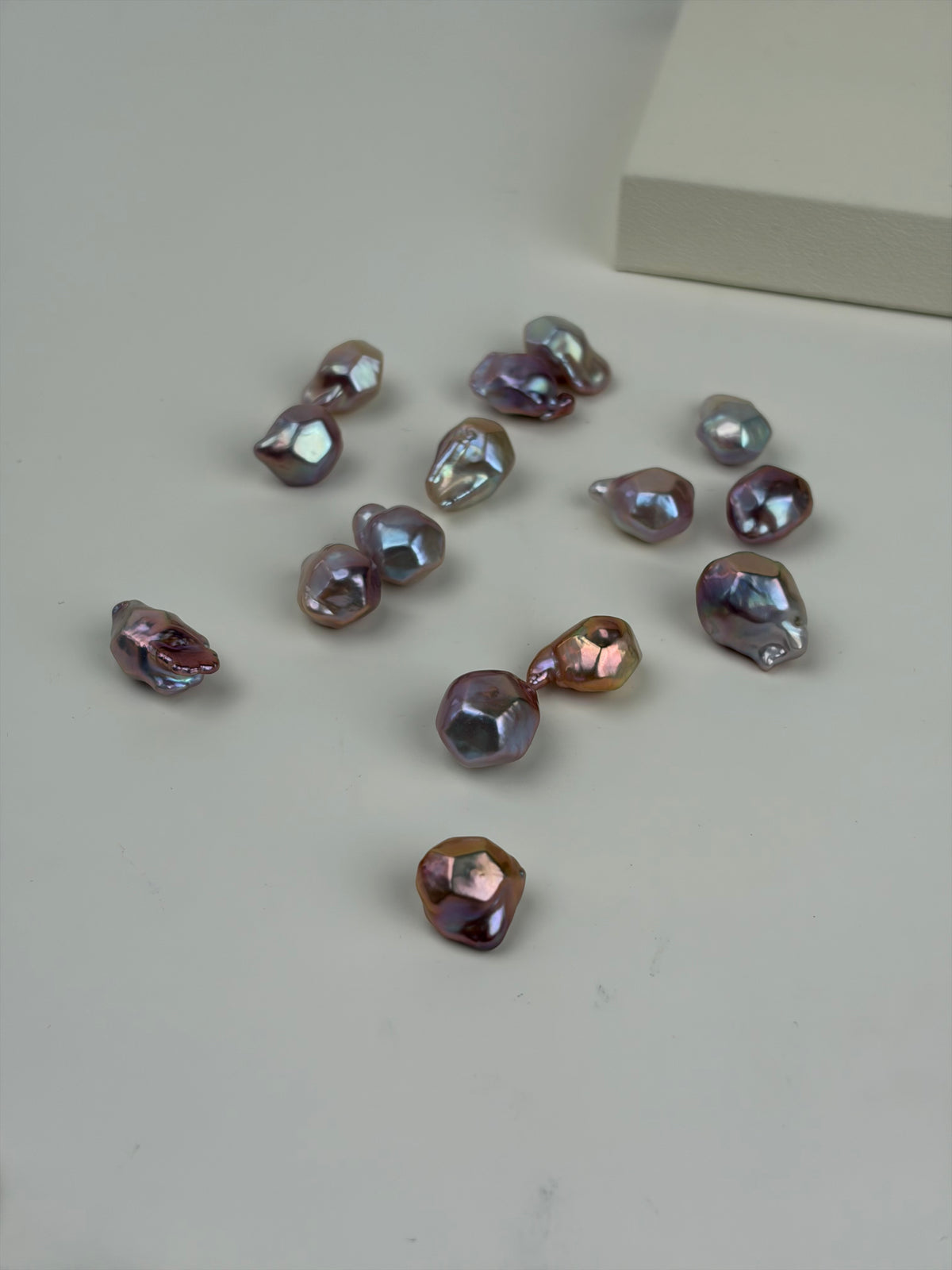 【New】Diamond (2 Diamond Pearls in 1 Clam